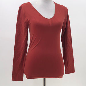 metric fitted base top long sleeve sz M NWT